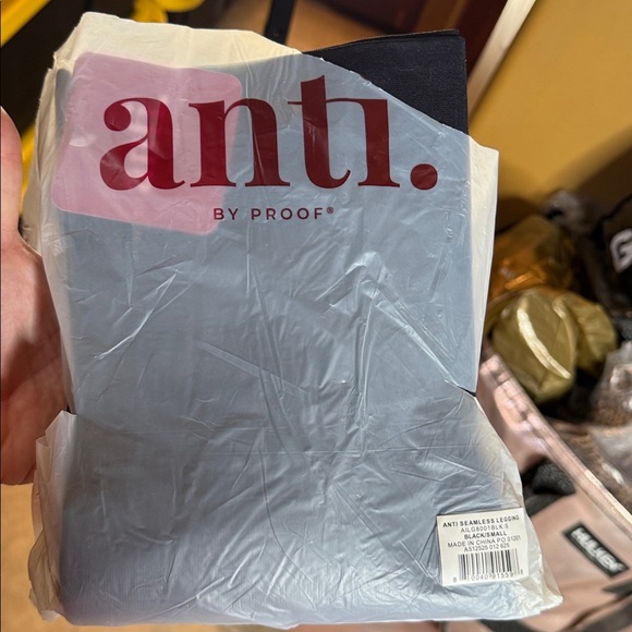 NWT NIP Anti x Proof Seamless Compression Legging Legging Size Small - Picture 12 of 13